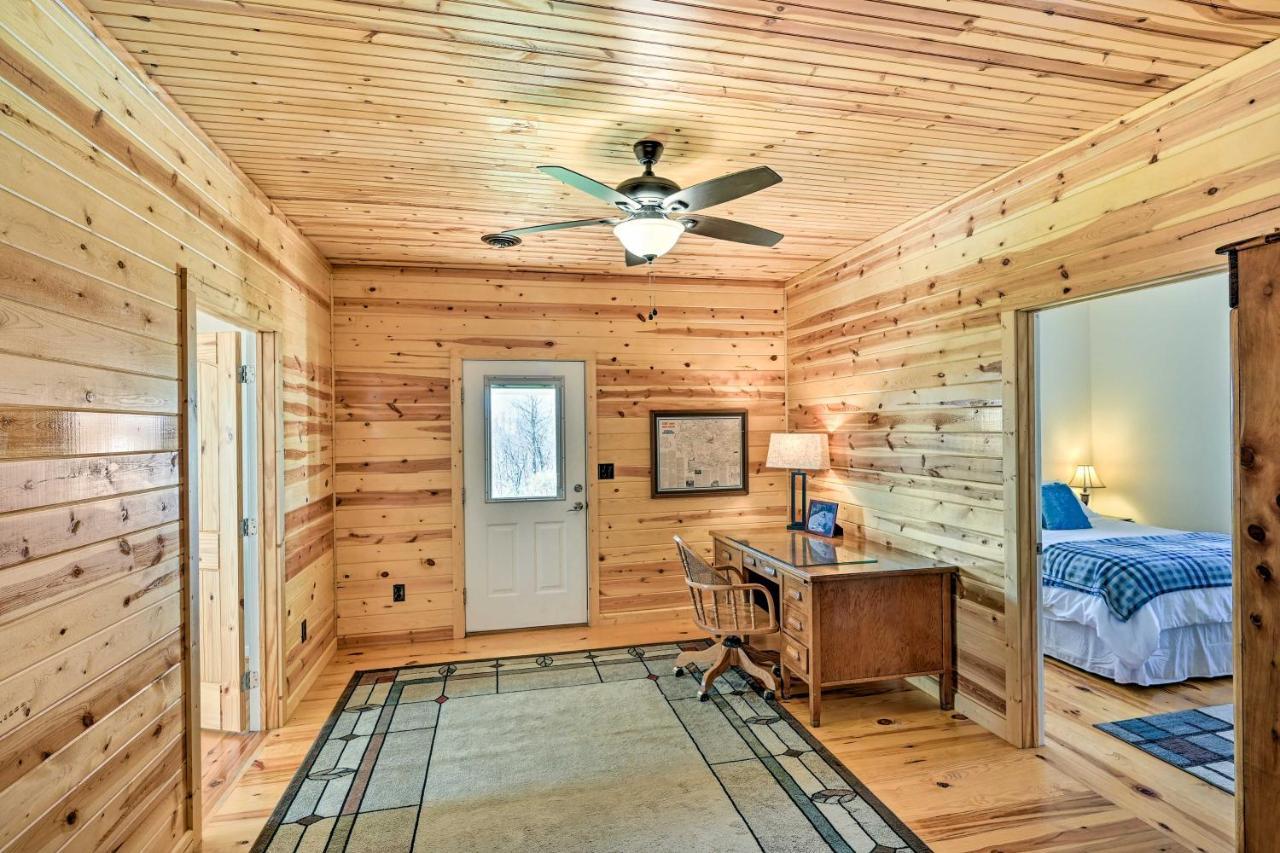 Villa Breathtaking Elkin Getaway With Vineyard Views! Exterior foto